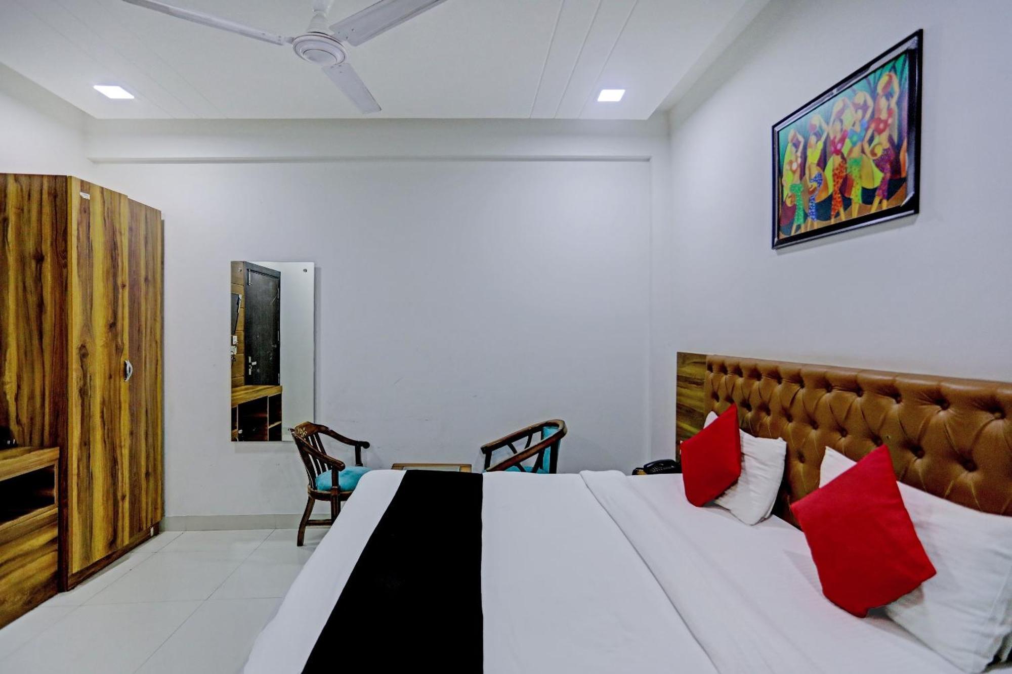 Hotel O Zion New Delhi Exterior photo