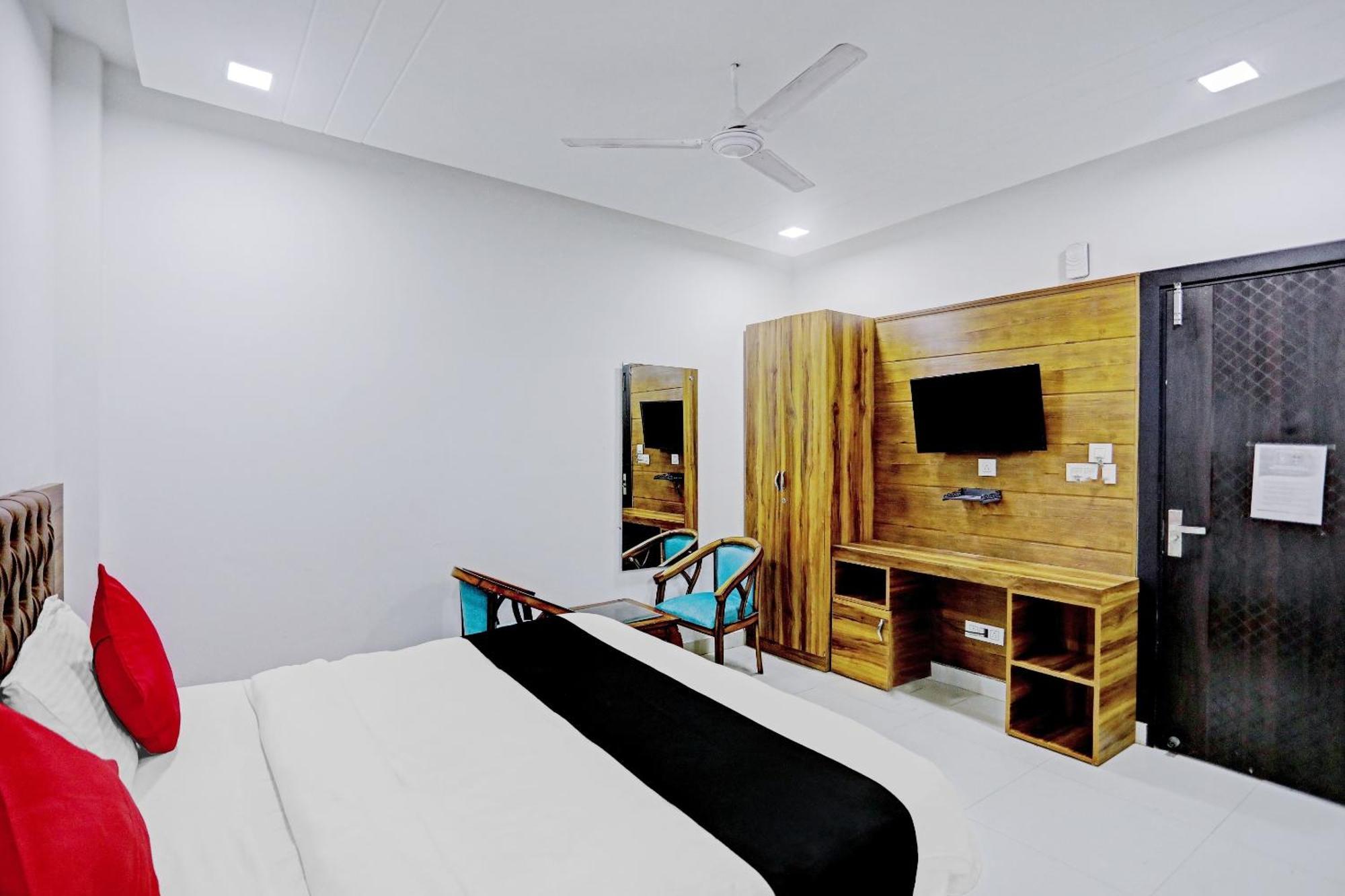Hotel O Zion New Delhi Exterior photo