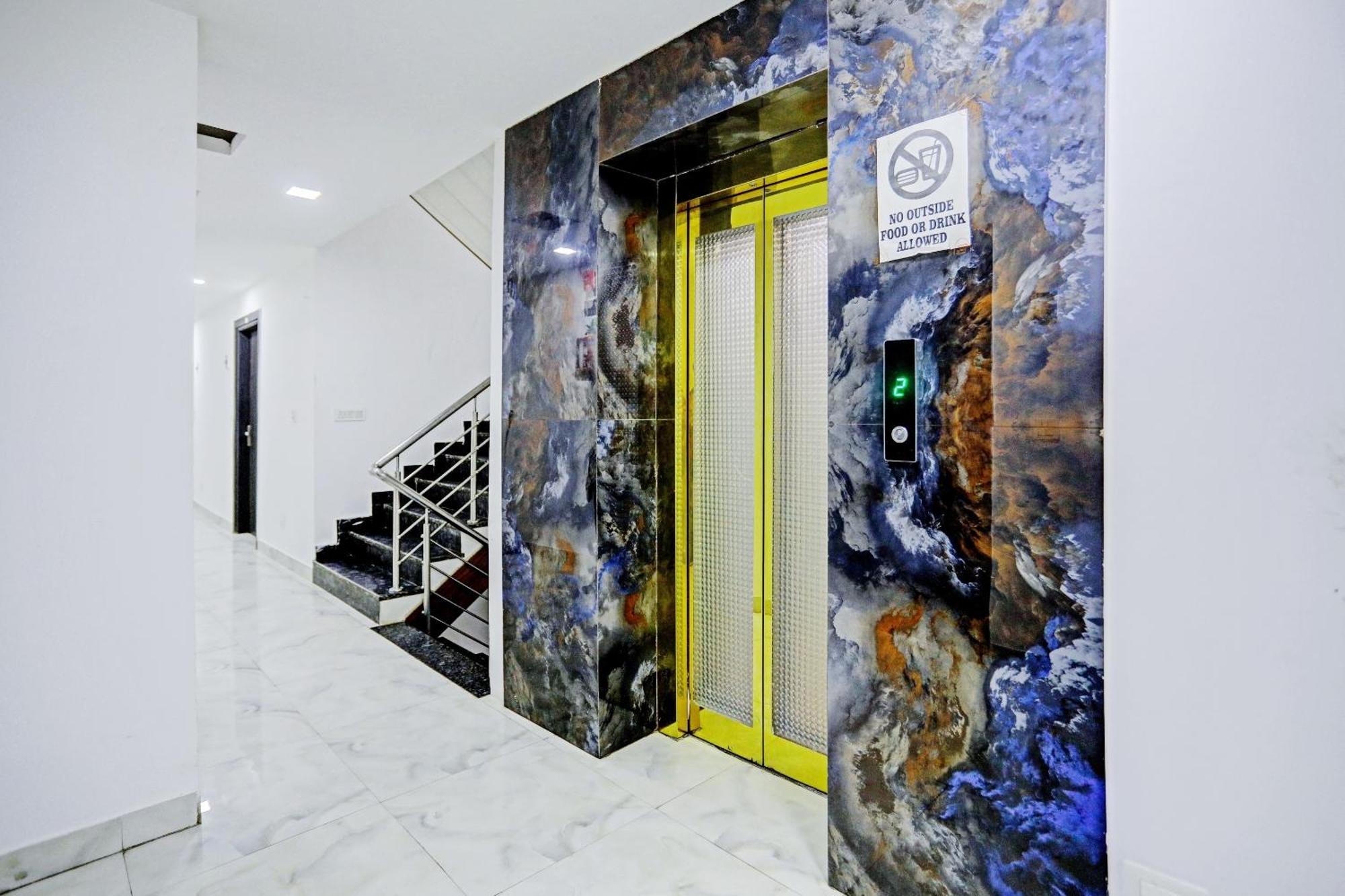 Hotel O Zion New Delhi Exterior photo